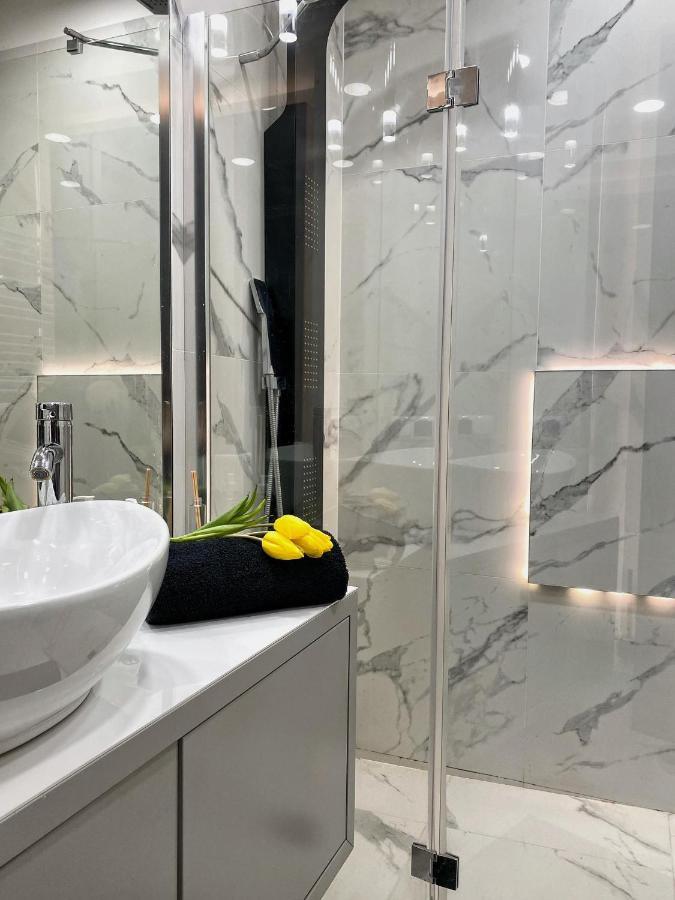 Bp Gray Premium Apartment Torun Luaran gambar