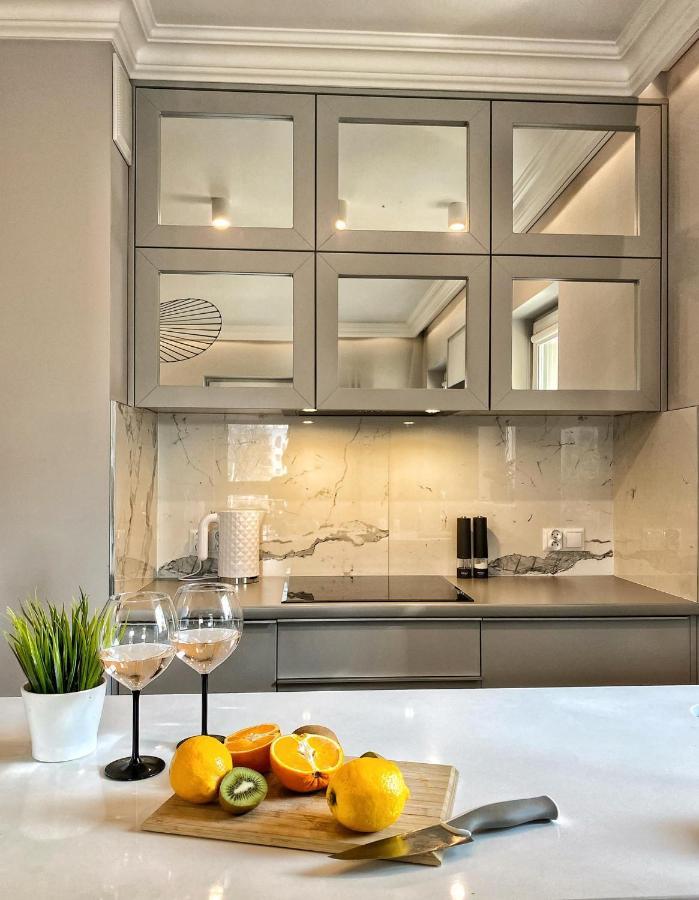 Bp Gray Premium Apartment Torun Luaran gambar